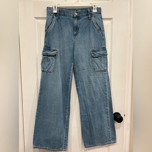 Old Navy girls Light Blue Cargo high rise wide leg Jeans